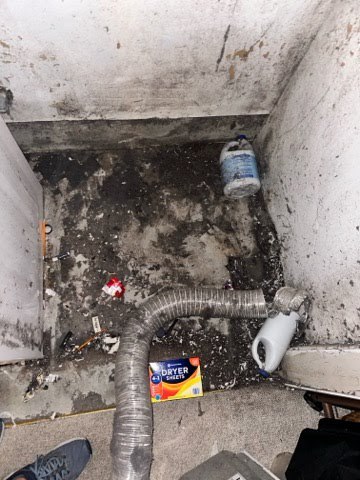 Laundry area vent maintenance